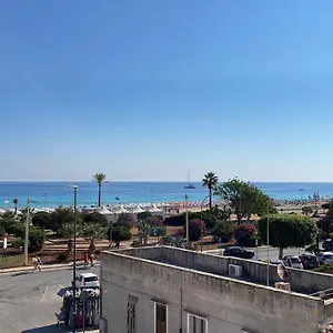  Casa vacanze Nerea - Fronte Mare Italia